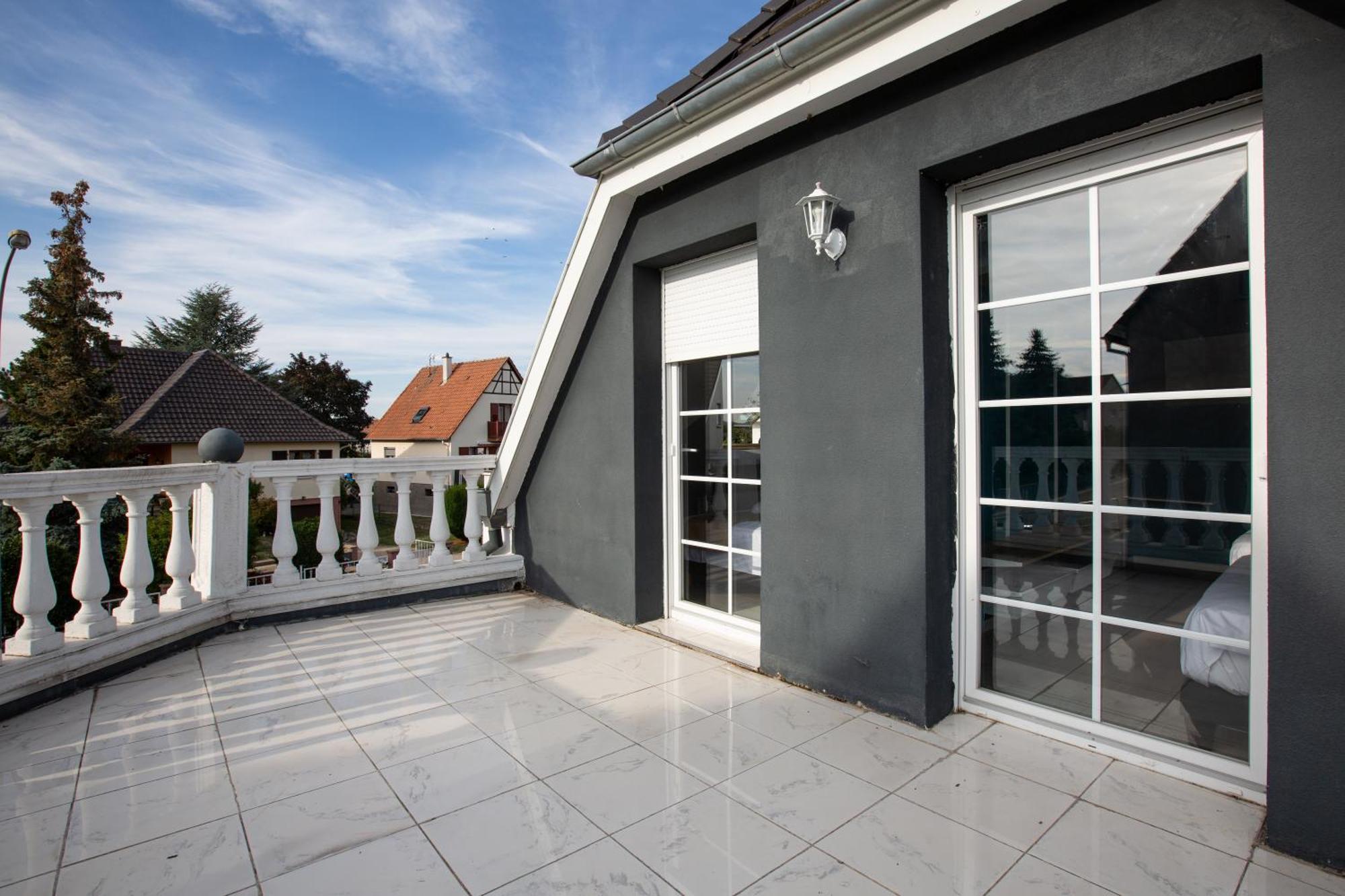 Gites Spa Strasbourg - Villa Ours - Spa Prive, Sauna, Borne D'Arcade, Babyfoot Ittenheim Bagian luar foto