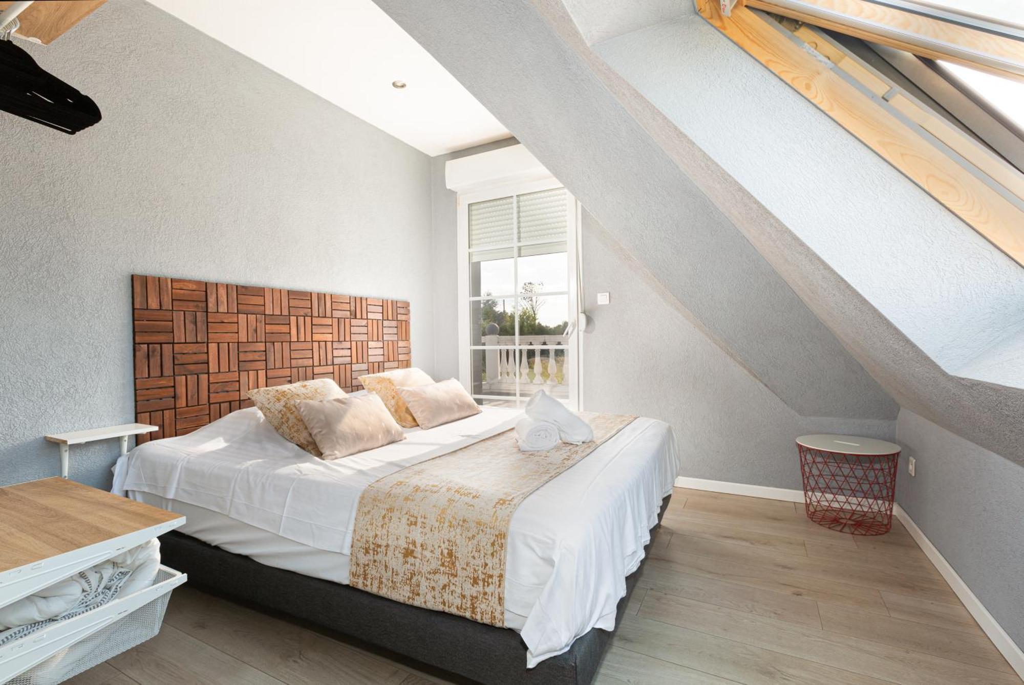 Gites Spa Strasbourg - Villa Ours - Spa Prive, Sauna, Borne D'Arcade, Babyfoot Ittenheim Bagian luar foto