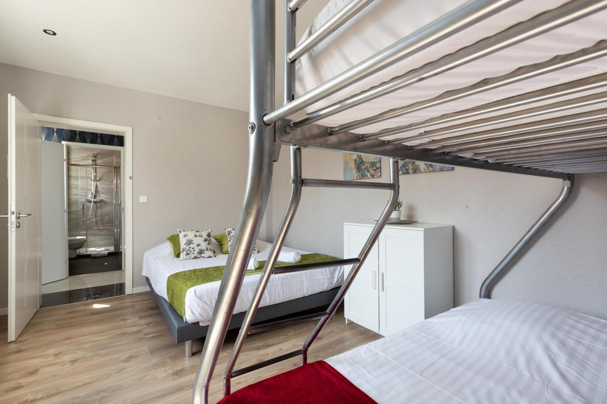 Gites Spa Strasbourg - Villa Ours - Spa Prive, Sauna, Borne D'Arcade, Babyfoot Ittenheim Bagian luar foto